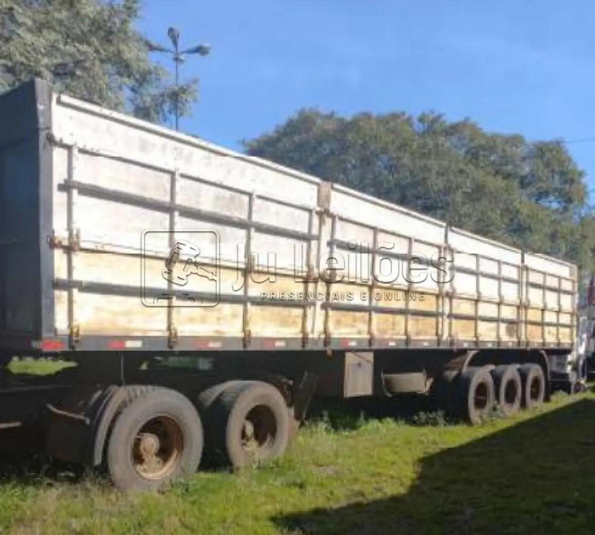 LOTE 019 - REB /KRONE CA123 CG27