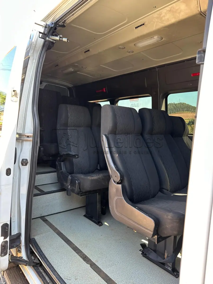 LOTE 001 - RENAULT/MASTER RETH ACES MICROÔNIBUS