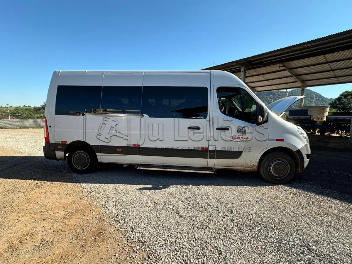 LOTE 001 - RENAULT/MASTER RETH ACES MICROÔNIBUS