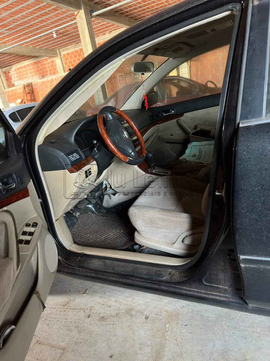 LOTE 004 - TOYOTA COROLLA / SUCATA