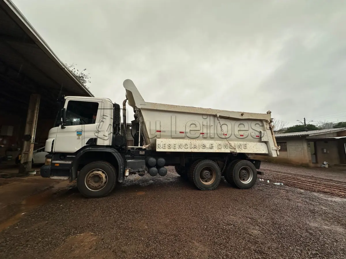 LOTE 011 - SCANIA/P 340 B 6X4