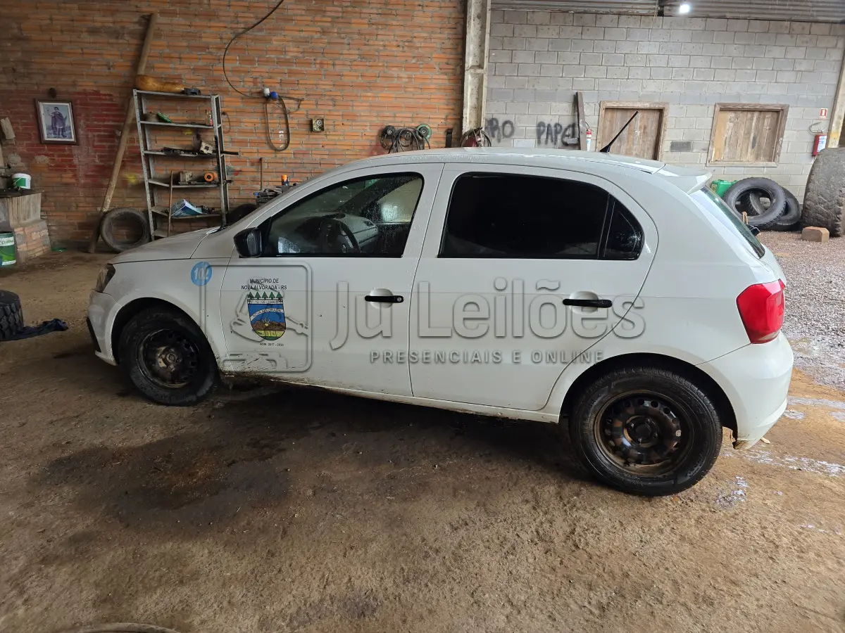 LOTE 003 - VW/NOVO GOL TL