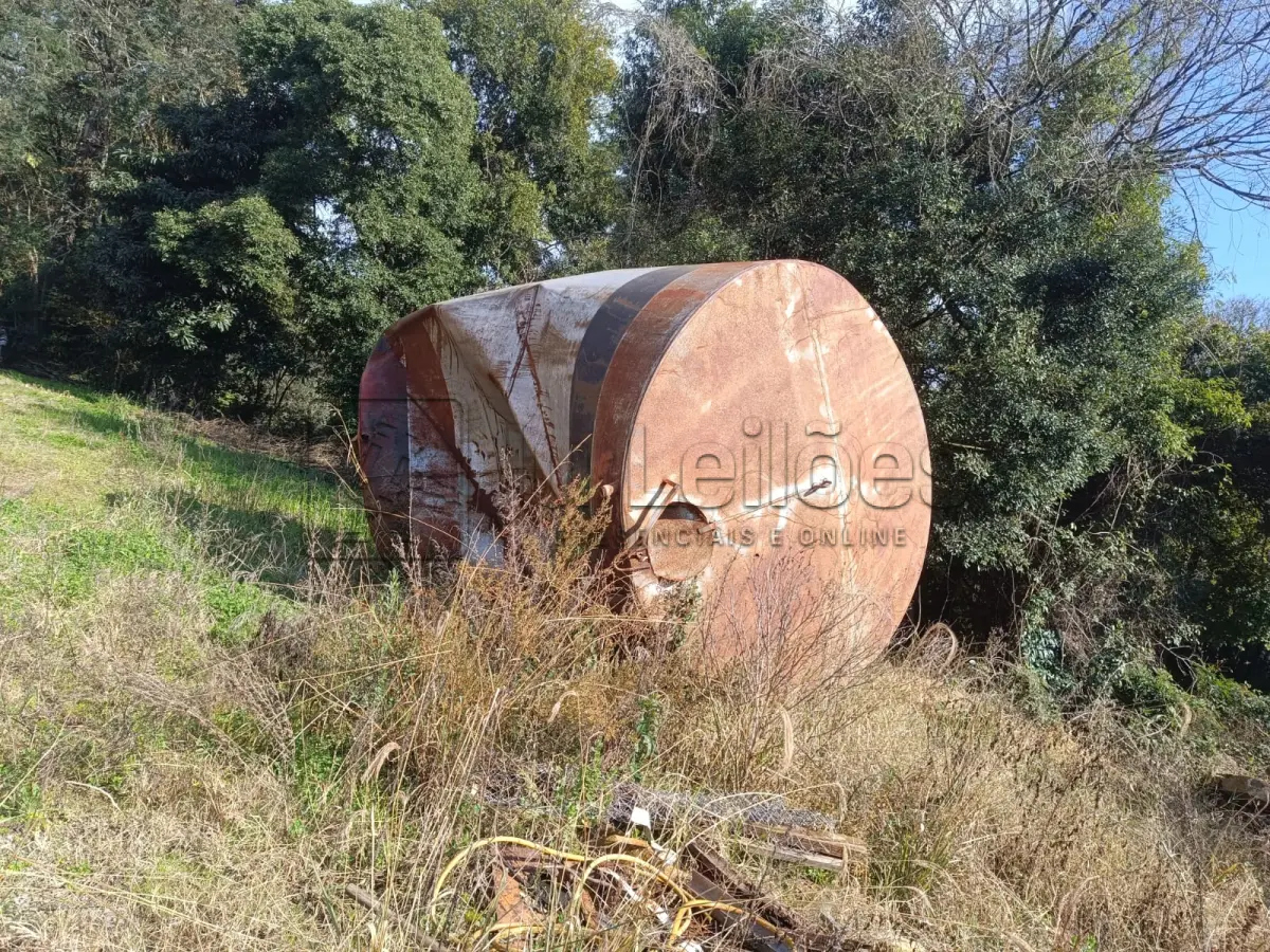 LOTE 025 - RESERVATÓRIO DE ÁGUA EM METAL 20.000L