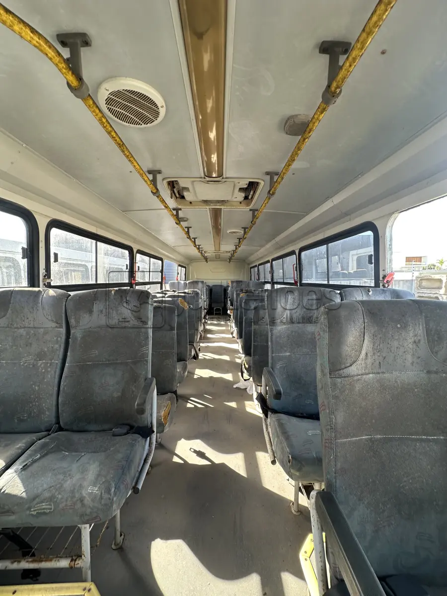 LOTE 002 - ÔNIBUS AGRALE