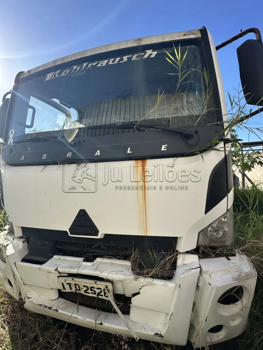 LOTE 010 - CAMINHÃO AGRALE