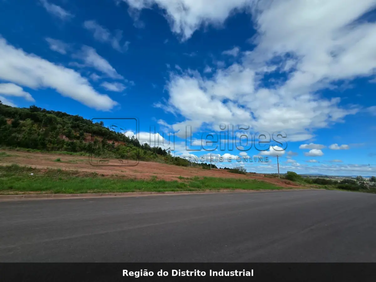LOTE 022 - TERRENO NO DISTRITO INDUSTRIAL - MATRÍCULA 49.433