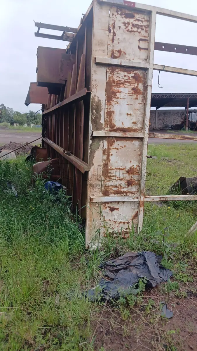 LOTE 001 - PLATAFORMA RODOVALE