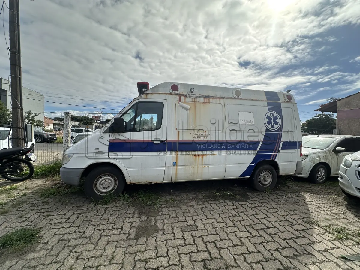 LOTE 006 - M.BENZ/SPRINTER