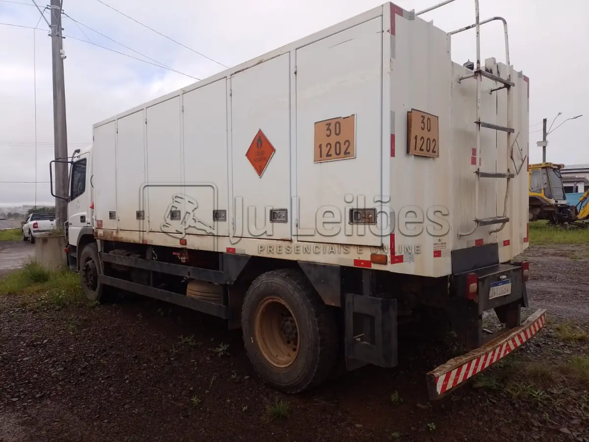 LOTE 005 - CAMINHÃO M. BENZ ATEGO 1726