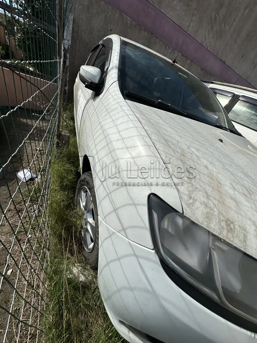 LOTE 007 - RENAULT/SANDERO