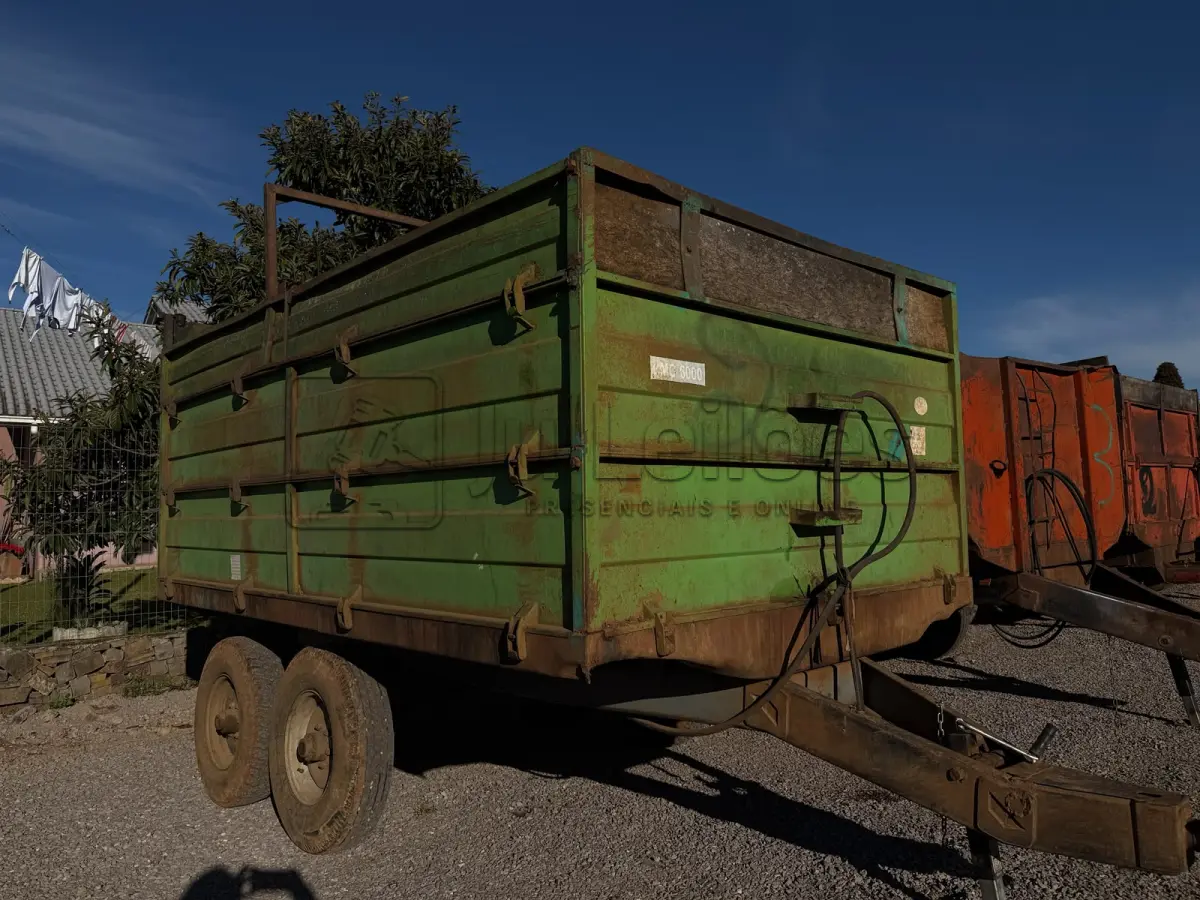 LOTE 007 - CARRETA AGRÍCOLA LUMECO