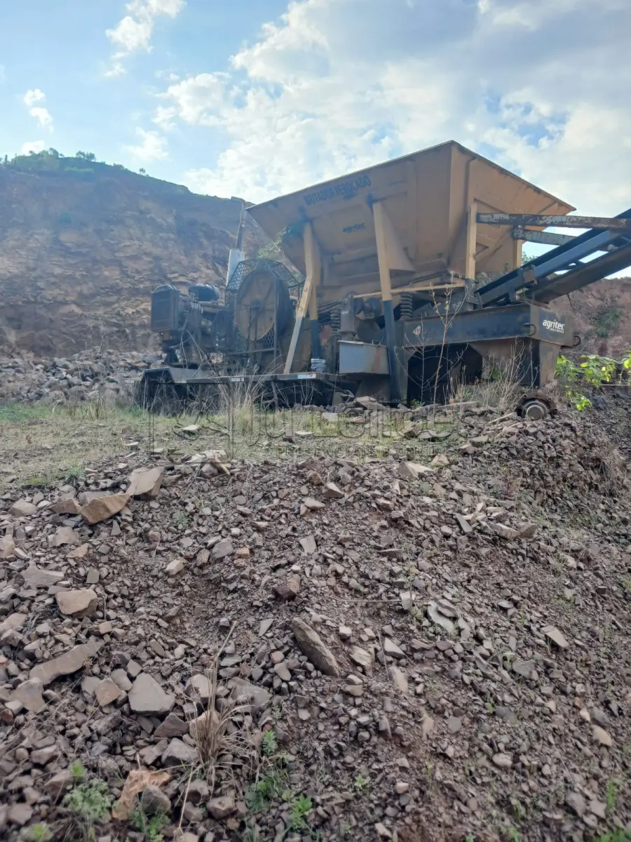 LOTE 007 - BRITADOR MÓVEL AGRITEC