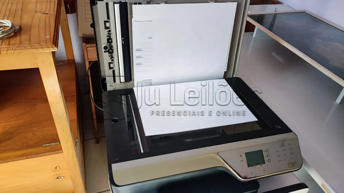 LOTE 011 - SUCATAS DE ELETRÔNICOS E INFORMÁTICA
