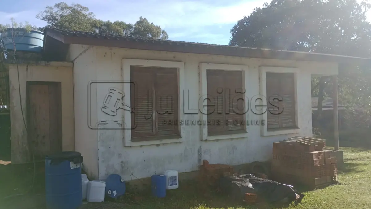 LOTE 009 - PRÉDIO DE ALVENARIA (SOMENTE O PRÉDIO)