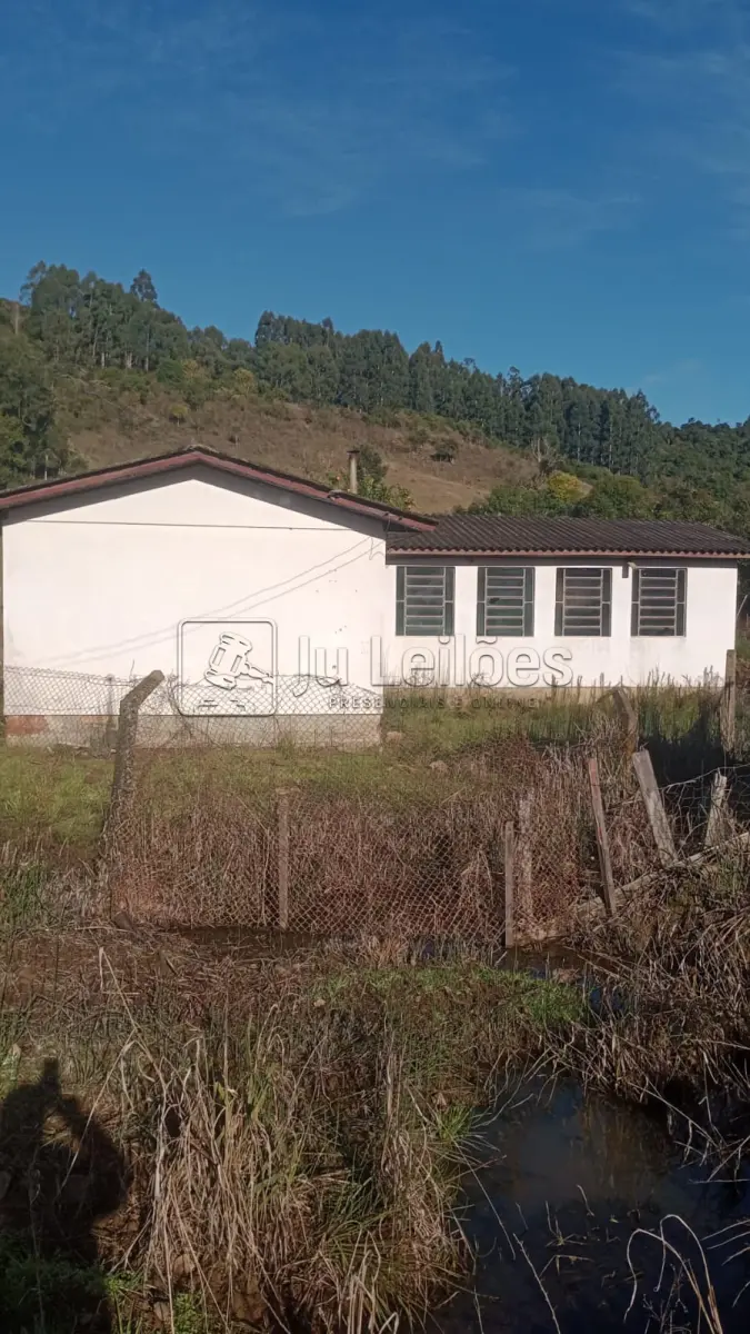 LOTE 008 - PREDIO DE ALVENARIA (SOMENTE O PRÉDIO)