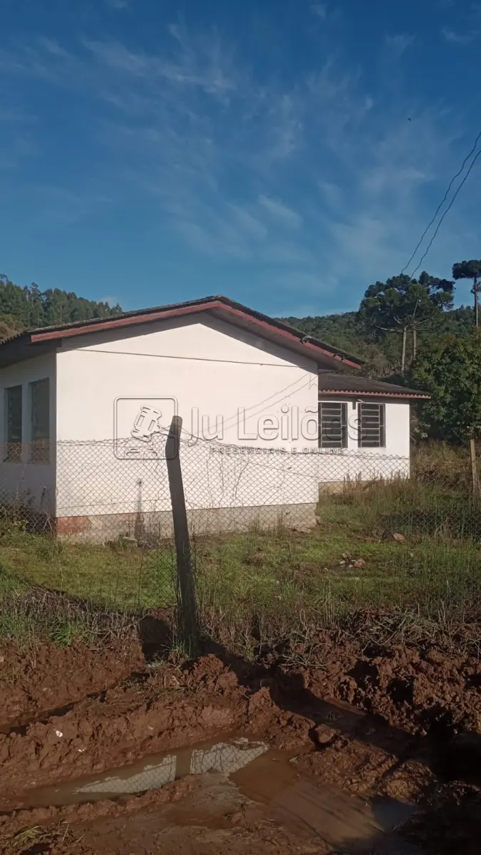 LOTE 008 - PREDIO DE ALVENARIA (SOMENTE O PRÉDIO)