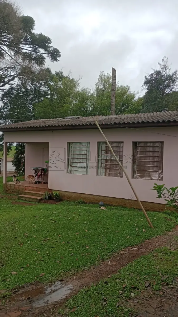 LOTE 007 - PRÉDIO DE ALVENARIA (APENAS O PRÉDIO)