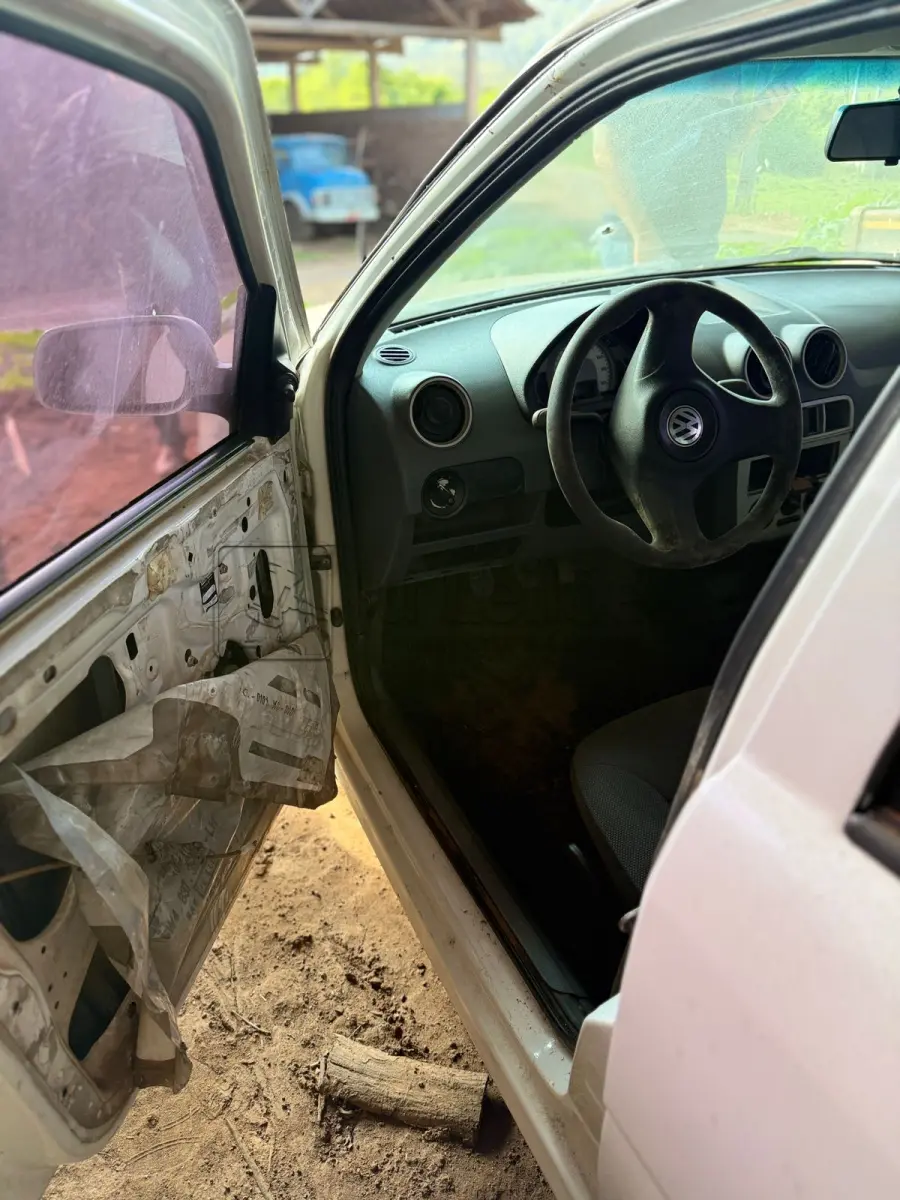 LOTE 008 - VW/GOL 1.0