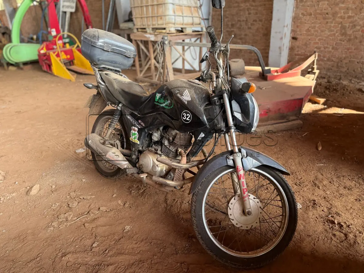 LOTE 011 - HONDA/CG 125 FAN ES