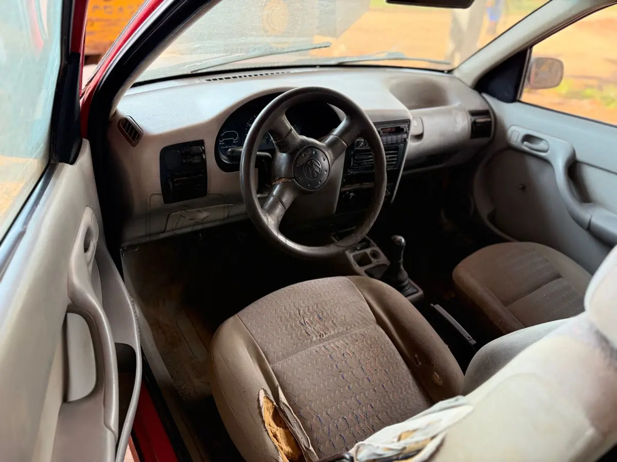 LOTE 010 - VW/GOL SPECIAL
