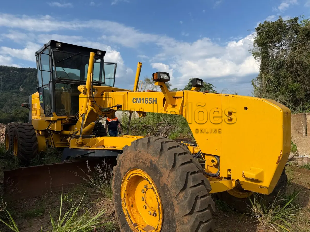 LOTE 001 - MOTONIVELADORA COWDIN