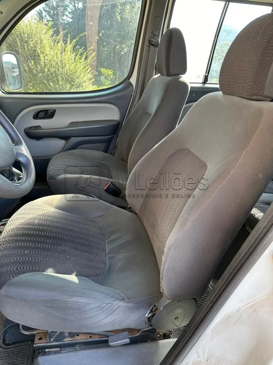 LOTE 003 - FIAT/DOBLO ESSENCE 1.8