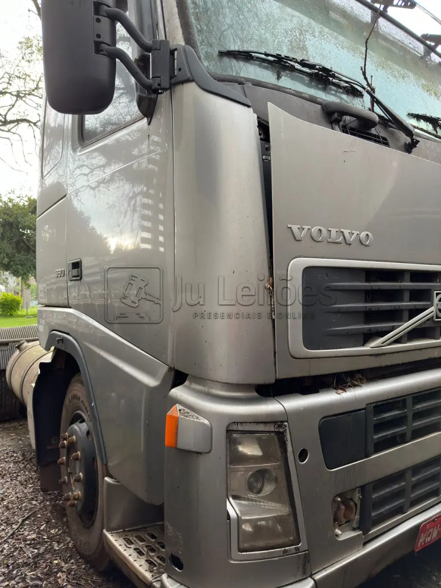 LOTE 009 - VOLVO FH12 380 6X2T