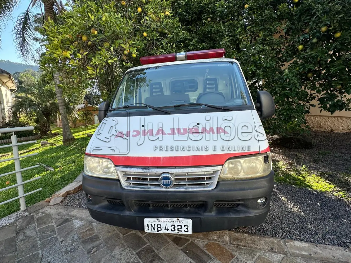 LOTE 002 - FIAT/DUCATO TH AMBULÂNCIA