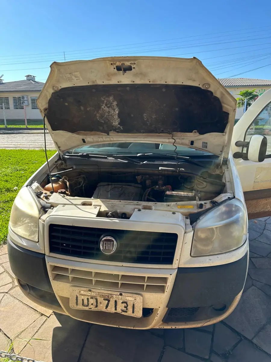 LOTE 003 - FIAT/DOBLO ESSENCE 1.8