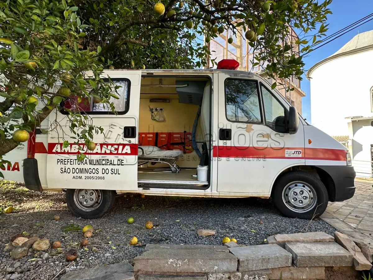 LOTE 002 - FIAT/DUCATO TH AMBULÂNCIA