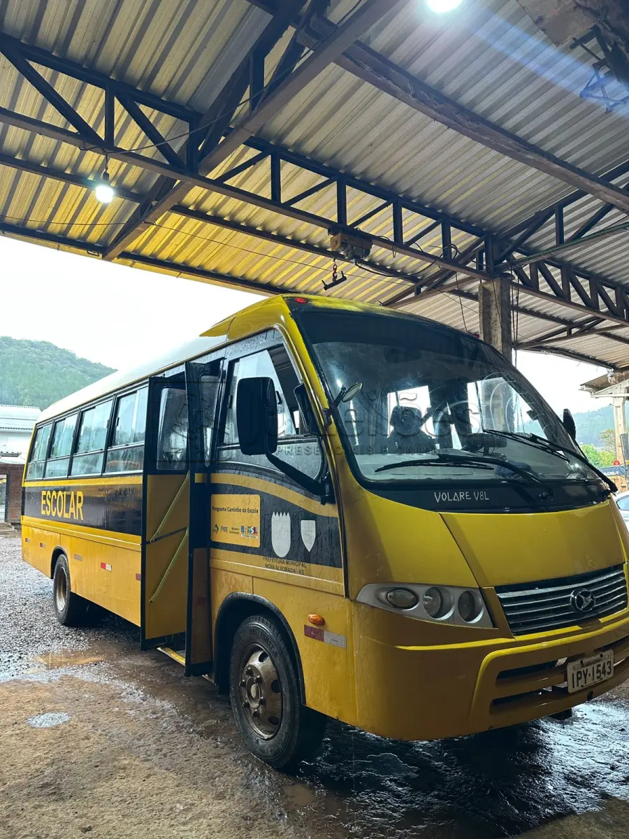 LOTE 010 - MARCOPOLO/VOLARE V8L ESCOLAR