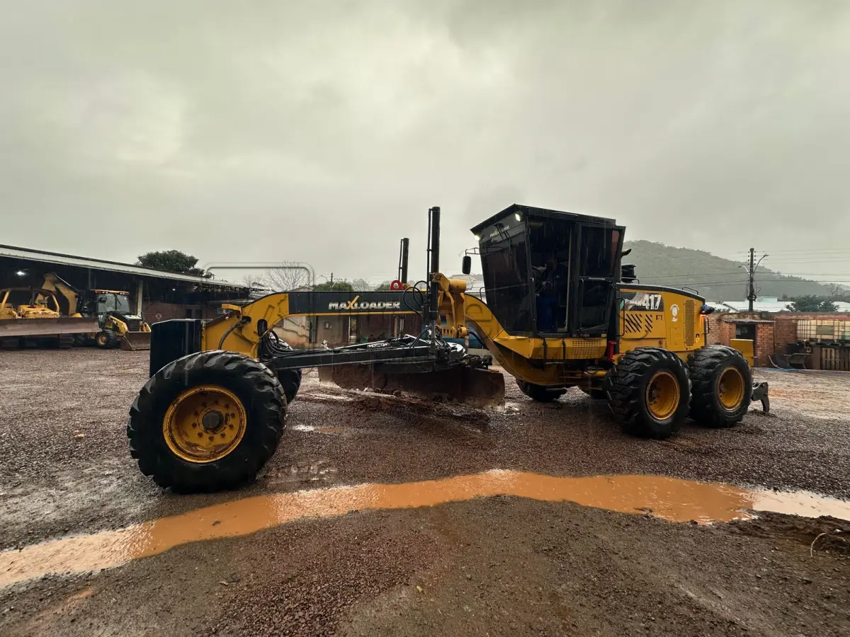 LOTE 016 - MOTONIVELADORA MAXLOADER – MODELO MAX417 (MGI 320 CV) SHANGCH ALC 6121