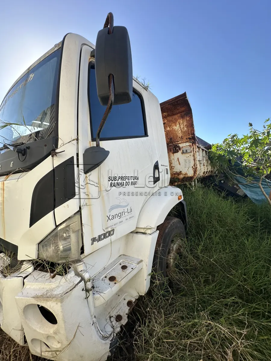LOTE 010 - CAMINHÃO AGRALE
