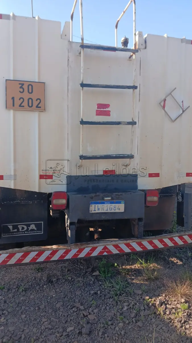 LOTE 005 - CAMINHÃO M. BENZ ATEGO 1726