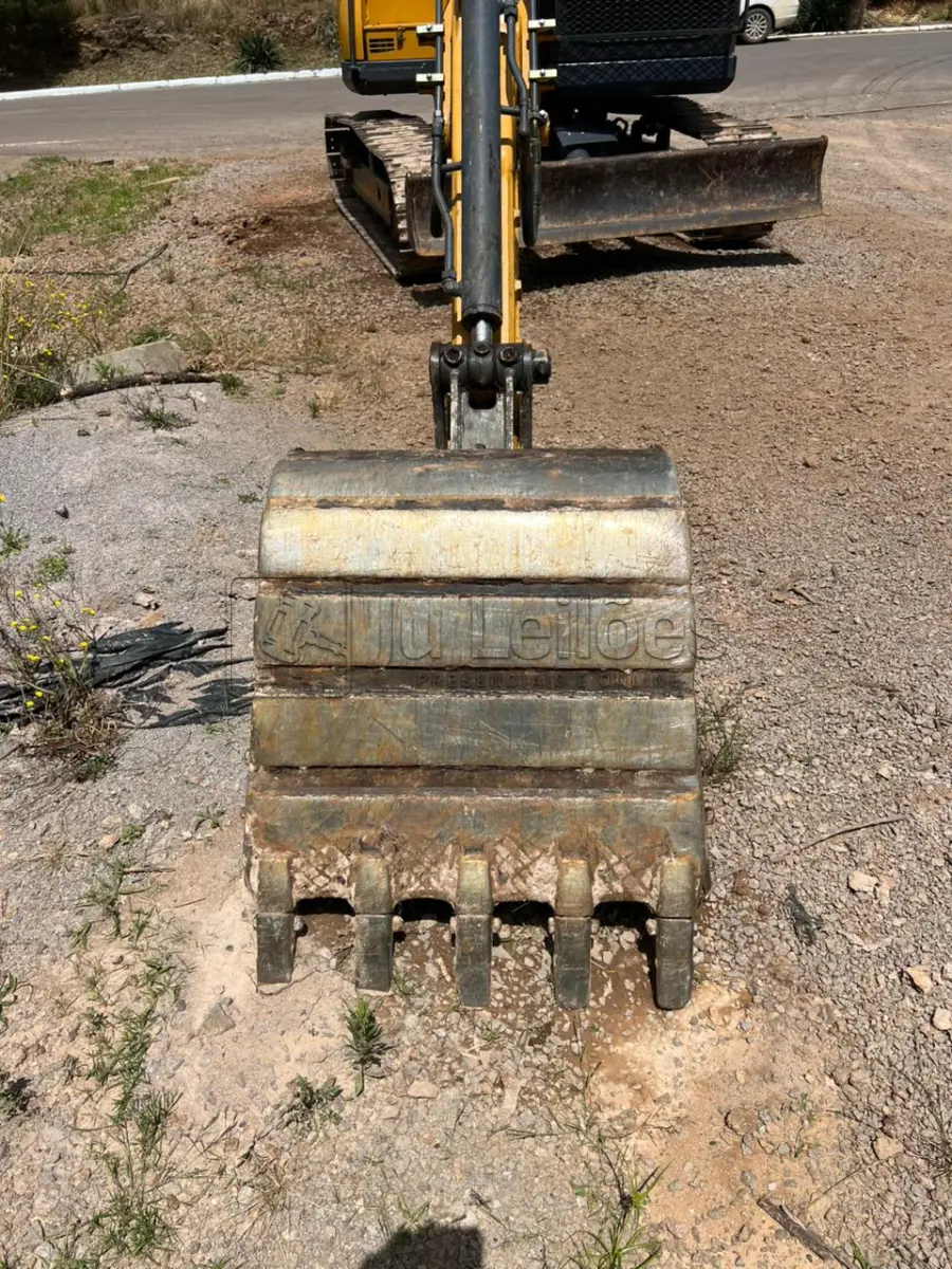 LOTE 001 - ESCAVADEIRA HIDRÁULICA XCMG