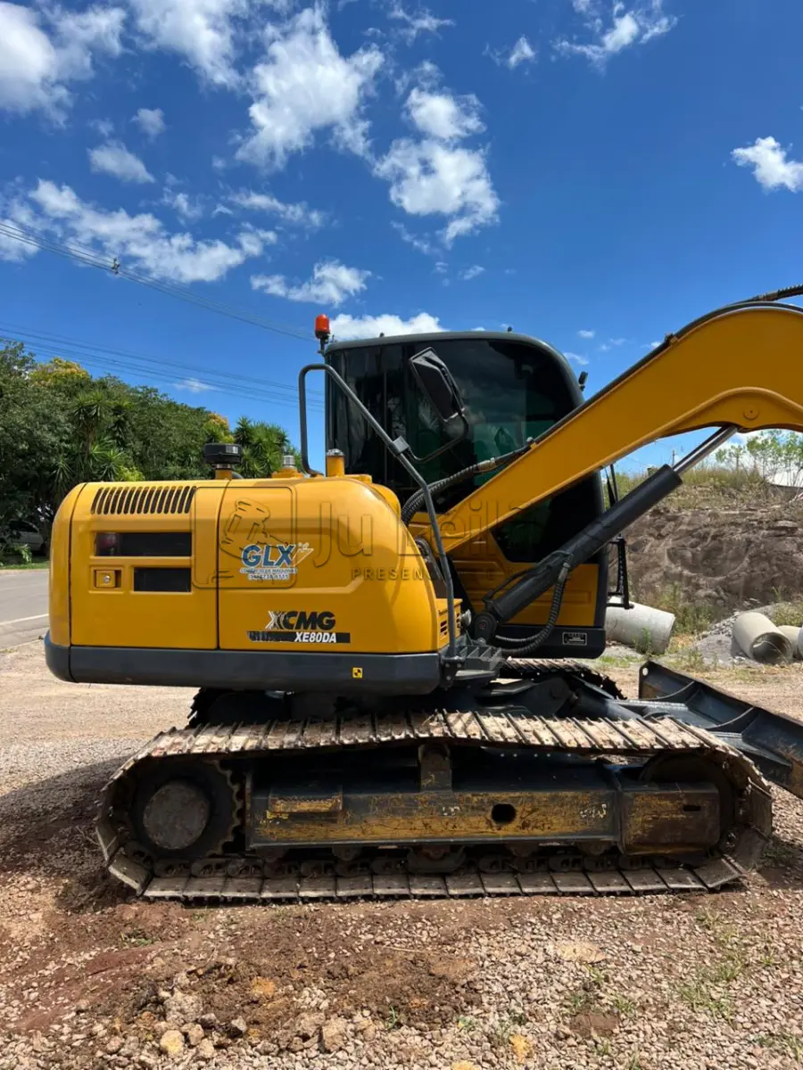 LOTE 001 - ESCAVADEIRA HIDRÁULICA XCMG