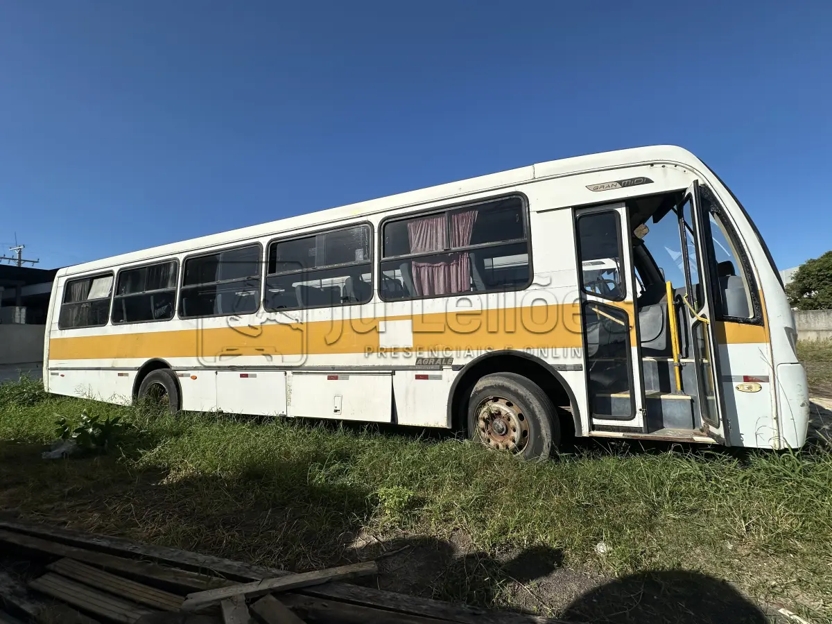 LOTE 004 - ÔNIBUS AGRALE